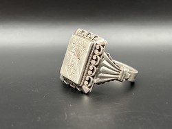 Nagyméretű régi ezüst pecsétgyűrű a 30-as évekből cserkész jel és szarvas motívummal