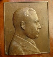 Antik bronz plakett 1931. Híres embert ábrázol.Jelzett.