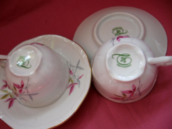 A pair of retro leaf pattern mocha cups, German, similar to Zsolnay