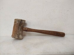 Antik mészáros hentes szerszám muzeális marha levágáshoz használt bőr kalapács 506 5946