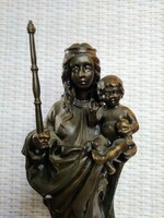 Statue of the Virgin holding Christ
