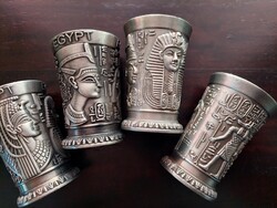 Egyiptomi feles poharak fémből 4 db