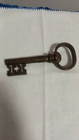 Régi dugóhúzó és sörnyitó kulcs formában,dombornyomott,In Vino Vita felirattal, bronz