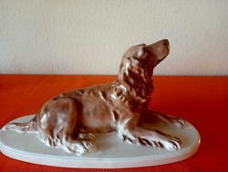 Nagyméretű fekvő kutya porcelán szobor Kispest, Gránit