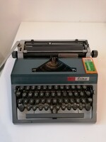 Német Daro - Erika írógép, működőképes