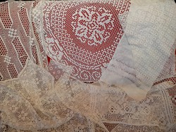 11 Large lace tablecloths and curtains