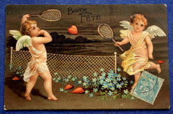 Antik dombornyomott üdvözlő litho képeslap szivekkel teniszező angyalkák nefelejcs