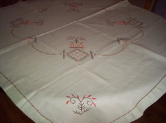 Linen embroidered tablecloth 125x110 cm, on a green background x