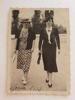 Old photo 1938 vintage women's photo ladies