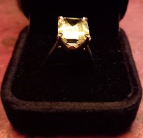 18 karátos fehér arany gyűrű