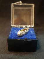 Silver ballet shoe pendant