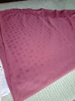 Hatalmas. Ovális abrosz  X