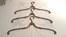 3 copper hangers decorated with old roses.