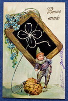 Antik dombornyomott Újévi üdvözlő  képeslap palatáblán 4levelű lóhere  manó szivaccsal nefelejcs