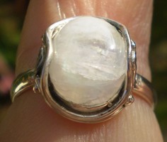 925 Silver ring 19.5/61.2 mm, with heart shaped moonstone