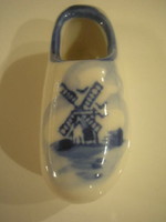 K Holland eredeti  porcelán minipapucs hibátlan ritkaság cigi hamuzónak  alul jelzett