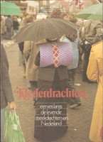 Nieuwhoff: Klederdrachten  een reis langs delevende streekdrachtenvan Nederland  1976