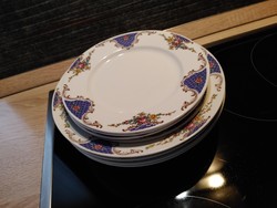 Csodaszép Thun  4-4 db   20-23 cm tányér