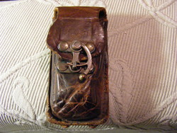 Leather holster that can be attached to a belt