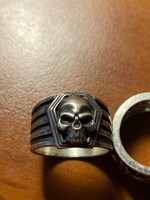 Koponyafejes ezüst gyűrű