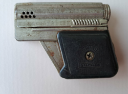 Régi pisztoly alakú öngyújtó, 8x5 cm
