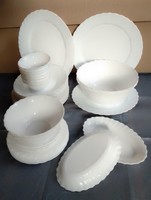 36 Piece Vintage French Arcopal Trianon White Opal Glass Dinnerware Oval Salad Bowl 7 Placemats