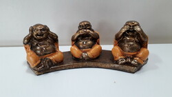 3 buddha szobor