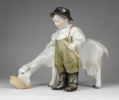 1L589 Régi Zsolnay - Sinkó porcelán kecskét etető kisfiú figura 21 cm