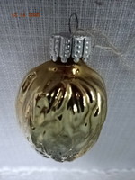 Karácsonyi üveggömb, arany dió, átmérője 4,3 cm. Vanneki!
