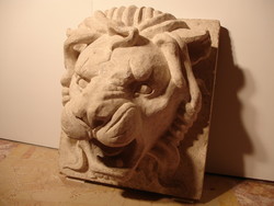 Oroszlánfej faragás márvány kő szobor mészkő vízköpő kőszobor falikút