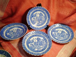4+1 English porcelain pagoda saucer
