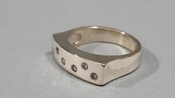 Ezüst női gyűrű 4,99g