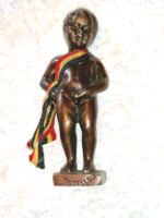 Manneken Pis bronz szobor, régi Brüsszeli emléktárgy