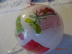 Christmas ball, plastic, diameter 6 cm, decorated with gift packages. He has!
