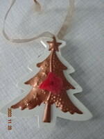 Christmas ornament, Christmas tree shape, height 8.5 cm. He has!