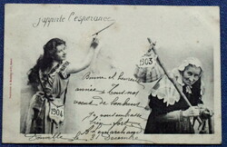 Antik francia  fotó képeslap   1904 ifjú hölgyként 1903 anyóka