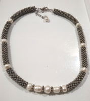 Extra special, metal necklace with real pearls