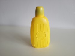 Retro régi Unicum Likőrgyár Budapest 0,6 l műanyag palack flakon mid century
