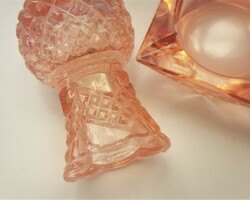 Salmon pink special crystal glass ashtray and violet vase, can be given as a gift