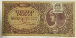 Tízezer pengő 1945 bélyeges
