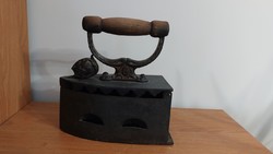(K) old charcoal iron