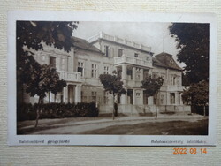 Régi képeslap: Balatonfüred Gyógyfürdő,  Balatonszövetség üdülőháza