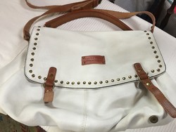Modern design, good color combination, attractive women's bag, with nice fittings