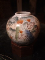 Régi, kézi festésű japán kis váza - virág / madár motívumos