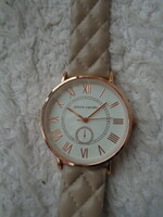 Pierre cardin is a very spectacular women's wristwatch watch large size 3.6 cm diameter new unused foil