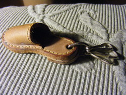 Retro lowland leather slippers key ring
