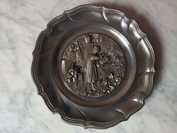 25 cm domború mintás ón dísz tányér eladó szecessziós