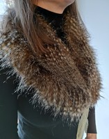 Flared fur collar