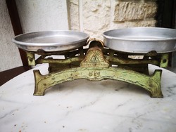 .Antik konyhai öntött vas mérleg szép állapotban 2 tányéros jelzett :Ramses