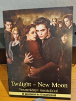 Twilight - new moon poster book with stickers